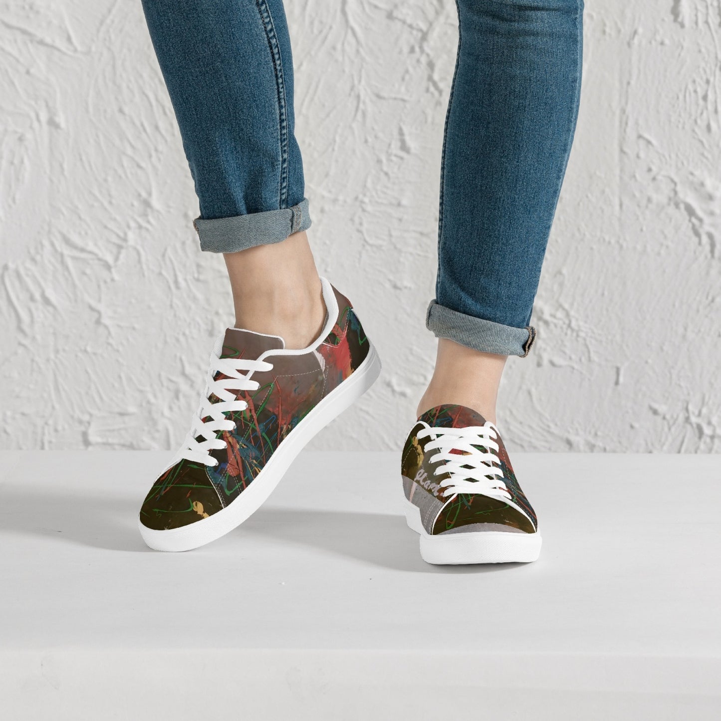 Kay Classic Low-Top Leather Sneakers